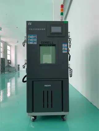 High and low temperature test chamber
